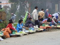 Market at a crossing